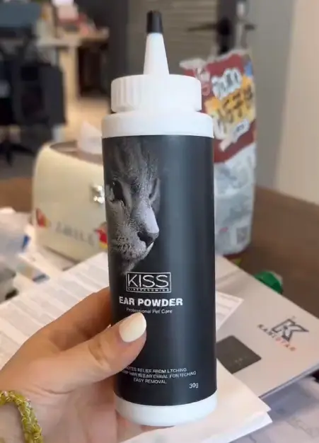 KISS EAR POWDER